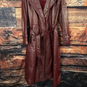 🍁 Vintage 70’s Burgundy Leather Trench Coat 🍁
